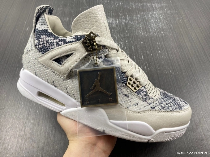 Cheap Husky 4 819139-030 Snakeskin Retro Jordan 0814